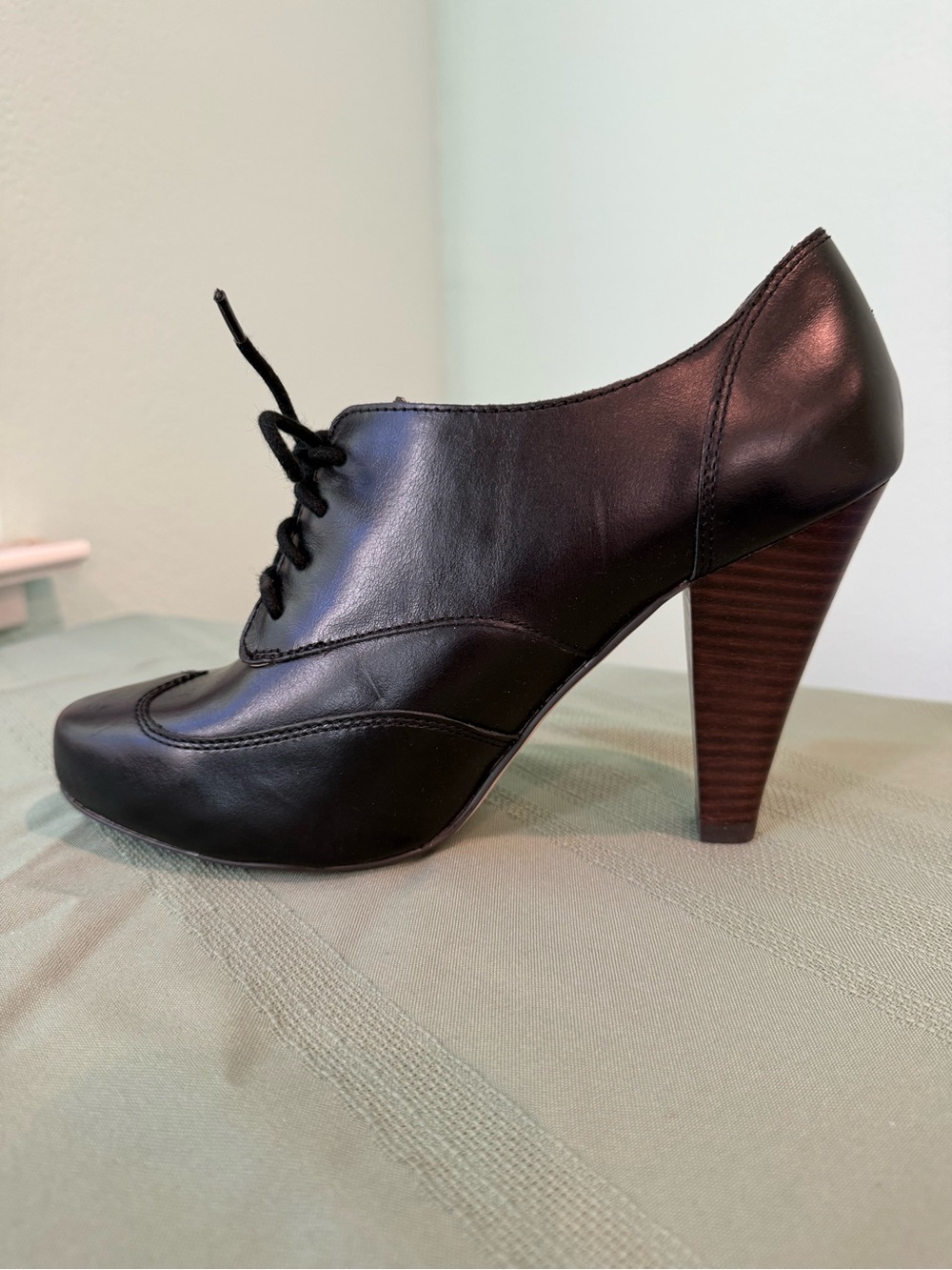Seychelles “Blimey” Black Leather Oxford Heels 9.5 BNIB